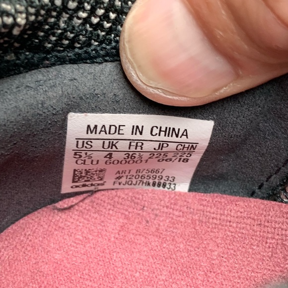 WOMENS ADIDAS PURE BOOST GO CARBON & GREYPINK SIZE 5.5 LIKE NEW - Picture 5 of 7